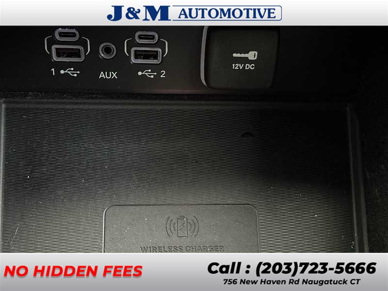 2021 Jeep Grand Cherokee L Overland, available for sale in Naugatuck, Connecticut | J&M Automotive Sls&Svc LLC. Naugatuck, Connecticut 2021 Jeep Grand Cherokee L Overland, available for sale in Naugatuck, Connecticut | J&M Automotive Sls&Svc LLC. Naugatuck, Connecticut