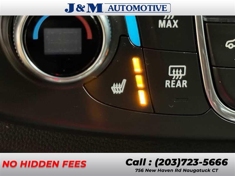 2019 Chevrolet Traverse LT Cloth, available for sale in Naugatuck, Connecticut | J&M Automotive Sls&Svc LLC. Naugatuck, Connecticut 2019 Chevrolet Traverse LT Cloth, available for sale in Naugatuck, Connecticut | J&M Automotive Sls&Svc LLC. Naugatuck, Connecticut