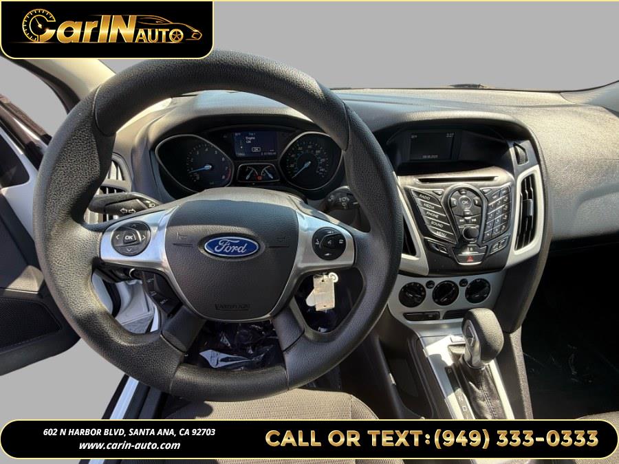 2014 Ford Focus 4dr Sdn SE, available for sale in Santa Ana, California | Carin Auto. Santa Ana, California 2014 Ford Focus 4dr Sdn SE, available for sale in Santa Ana, California | Carin Auto. Santa Ana, California