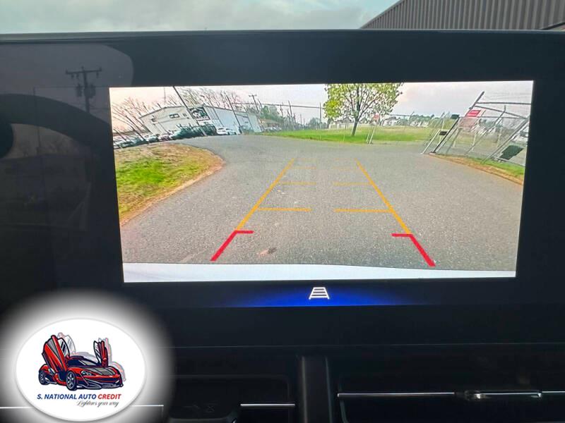 2024 Chevrolet Trax FWD 4dr LT, available for sale in Meriden, Connecticut | Sandra Auto Broker LLC. Meriden, Connecticut 2024 Chevrolet Trax FWD 4dr LT, available for sale in Meriden, Connecticut | Sandra Auto Broker LLC. Meriden, Connecticut