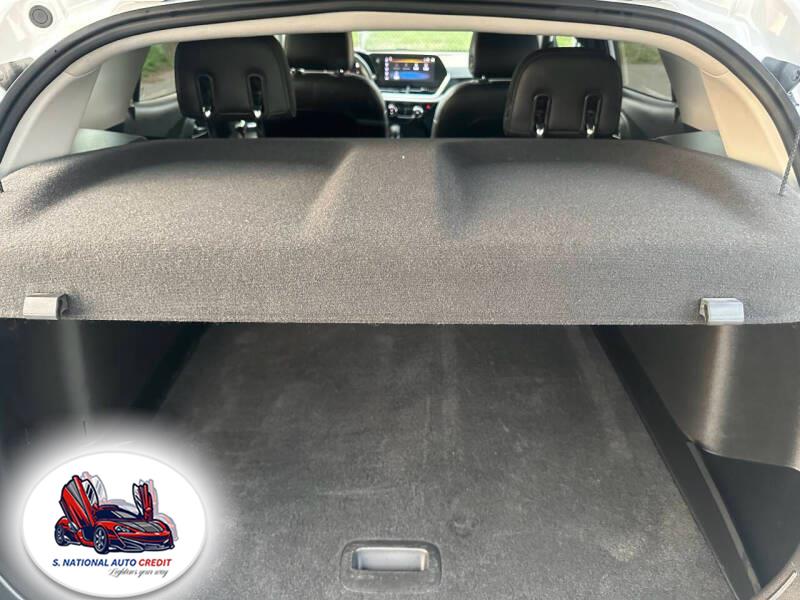 2024 Chevrolet Trax FWD 4dr LT, available for sale in Meriden, Connecticut | Sandra Auto Broker LLC. Meriden, Connecticut 2024 Chevrolet Trax FWD 4dr LT, available for sale in Meriden, Connecticut | Sandra Auto Broker LLC. Meriden, Connecticut