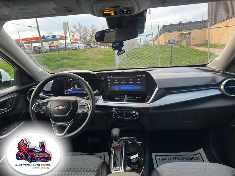 2024 Chevrolet Trax FWD 4dr LT, available for sale in Meriden, Connecticut | Sandra Auto Broker LLC. Meriden, Connecticut 2024 Chevrolet Trax FWD 4dr LT, available for sale in Meriden, Connecticut | Sandra Auto Broker LLC. Meriden, Connecticut