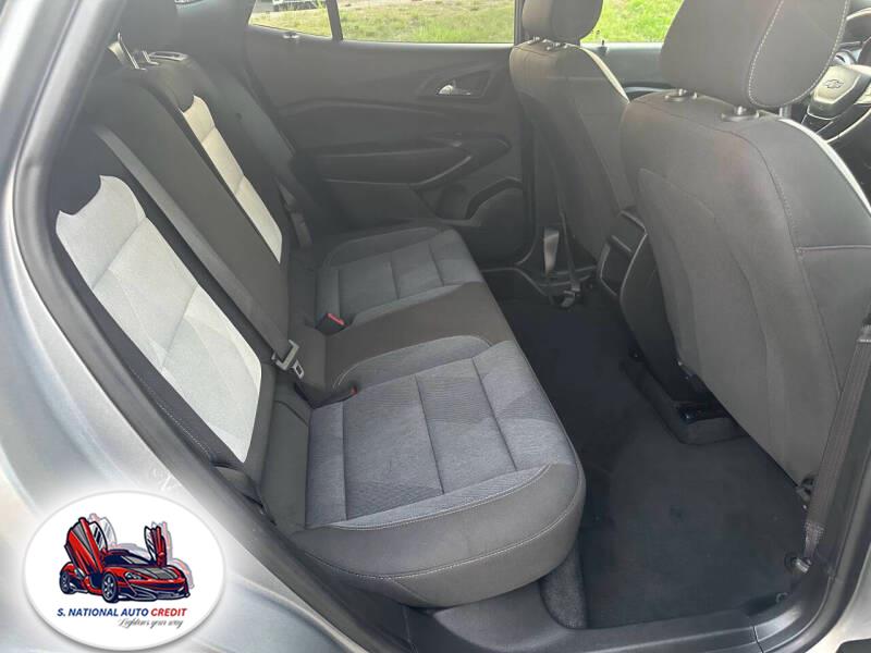 2024 Chevrolet Trax FWD 4dr 1RS, available for sale in Meriden, Connecticut | Sandra Auto Broker LLC. Meriden, Connecticut 2024 Chevrolet Trax FWD 4dr 1RS, available for sale in Meriden, Connecticut | Sandra Auto Broker LLC. Meriden, Connecticut