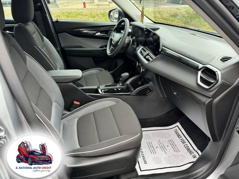 2024 Chevrolet Trailblazer FWD 4dr LS, available for sale in Meriden, Connecticut | Sandra Auto Broker LLC. Meriden, Connecticut 2024 Chevrolet Trailblazer FWD 4dr LS, available for sale in Meriden, Connecticut | Sandra Auto Broker LLC. Meriden, Connecticut