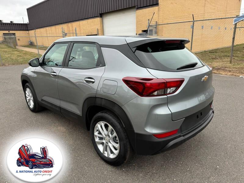 2024 Chevrolet Trailblazer FWD 4dr LS, available for sale in Meriden, Connecticut | Sandra Auto Broker LLC. Meriden, Connecticut 2024 Chevrolet Trailblazer FWD 4dr LS, available for sale in Meriden, Connecticut | Sandra Auto Broker LLC. Meriden, Connecticut