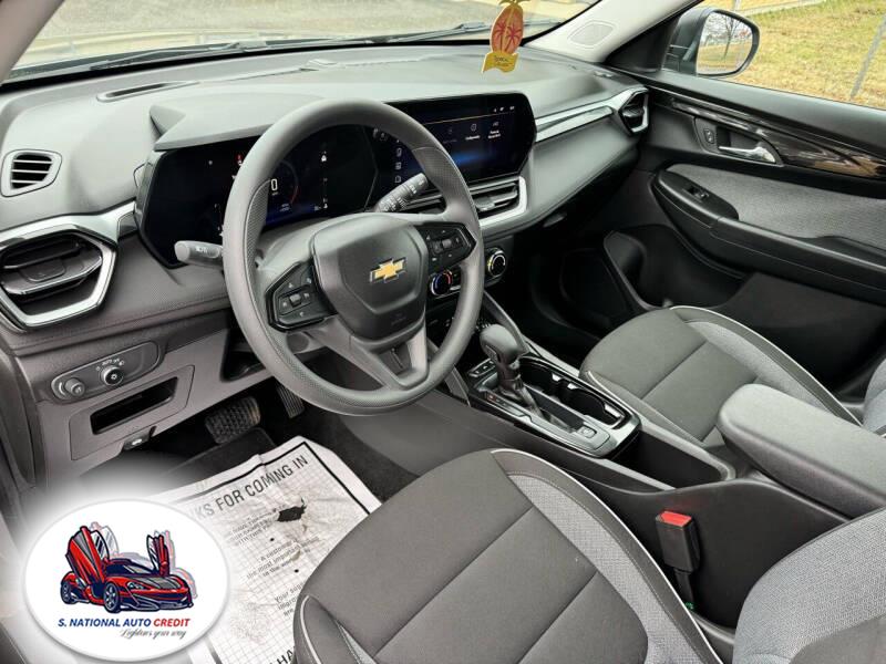 2024 Chevrolet Trailblazer FWD 4dr LS, available for sale in Meriden, Connecticut | Sandra Auto Broker LLC. Meriden, Connecticut 2024 Chevrolet Trailblazer FWD 4dr LS, available for sale in Meriden, Connecticut | Sandra Auto Broker LLC. Meriden, Connecticut