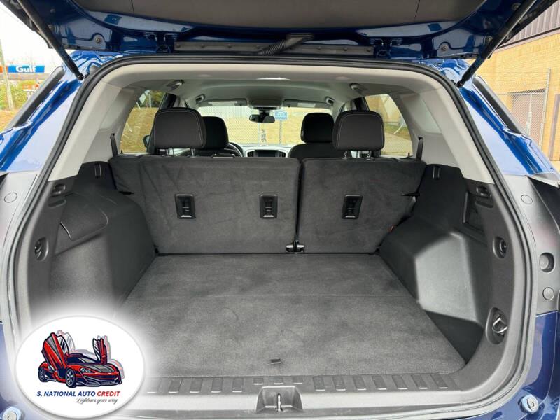 2022 GMC Terrain AWD 4dr SLE, available for sale in Meriden, Connecticut | Sandra Auto Broker LLC. Meriden, Connecticut 2022 GMC Terrain AWD 4dr SLE, available for sale in Meriden, Connecticut | Sandra Auto Broker LLC. Meriden, Connecticut