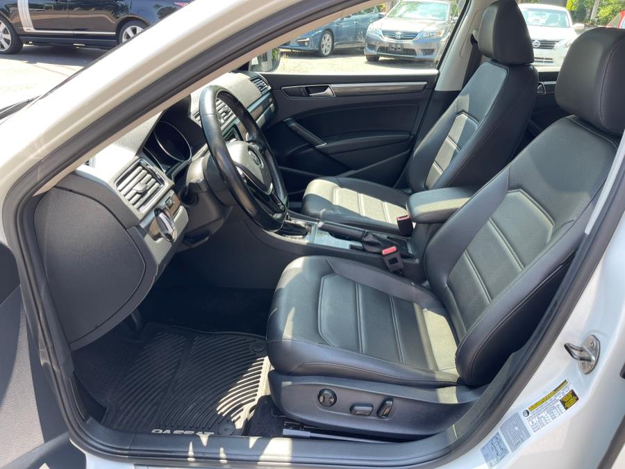 2017 Volkswagen Passat 1.8T SE w/Technology Auto, available for sale in Bloomfield, Connecticut | AXA Car Sales and Repair LLC. Bloomfield, Connecticut 2017 Volkswagen Passat 1.8T SE w/Technology Auto, available for sale in Bloomfield, Connecticut | AXA Car Sales and Repair LLC. Bloomfield, Connecticut