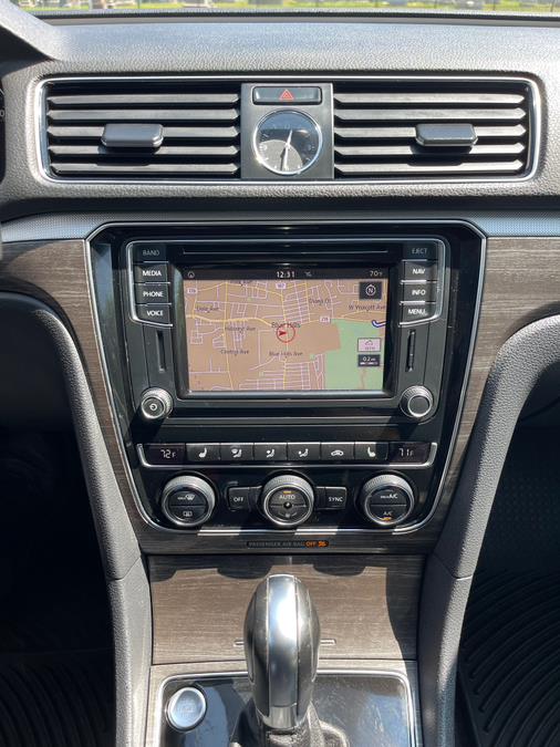 2017 Volkswagen Passat 1.8T SE w/Technology Auto, available for sale in Bloomfield, Connecticut | AXA Car Sales and Repair LLC. Bloomfield, Connecticut 2017 Volkswagen Passat 1.8T SE w/Technology Auto, available for sale in Bloomfield, Connecticut | AXA Car Sales and Repair LLC. Bloomfield, Connecticut
