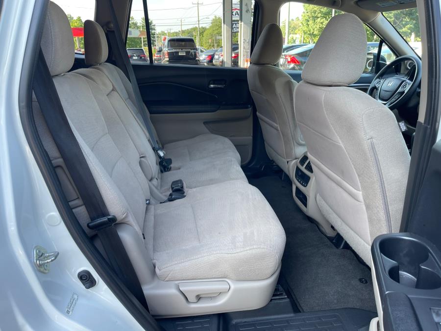 2016 Honda Pilot AWD 4dr EX, available for sale in Bloomfield, Connecticut | AXA Car Sales and Repair LLC. Bloomfield, Connecticut 2016 Honda Pilot AWD 4dr EX, available for sale in Bloomfield, Connecticut | AXA Car Sales and Repair LLC. Bloomfield, Connecticut