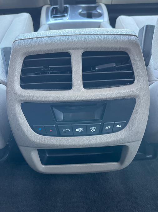 2016 Honda Pilot AWD 4dr EX, available for sale in Bloomfield, Connecticut | AXA Car Sales and Repair LLC. Bloomfield, Connecticut 2016 Honda Pilot AWD 4dr EX, available for sale in Bloomfield, Connecticut | AXA Car Sales and Repair LLC. Bloomfield, Connecticut