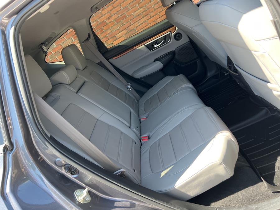 2017 Honda CR-V Touring AWD, available for sale in Waterbury, Connecticut | National Auto Brokers, Inc.. Waterbury, Connecticut 2017 Honda CR-V Touring AWD, available for sale in Waterbury, Connecticut | National Auto Brokers, Inc.. Waterbury, Connecticut