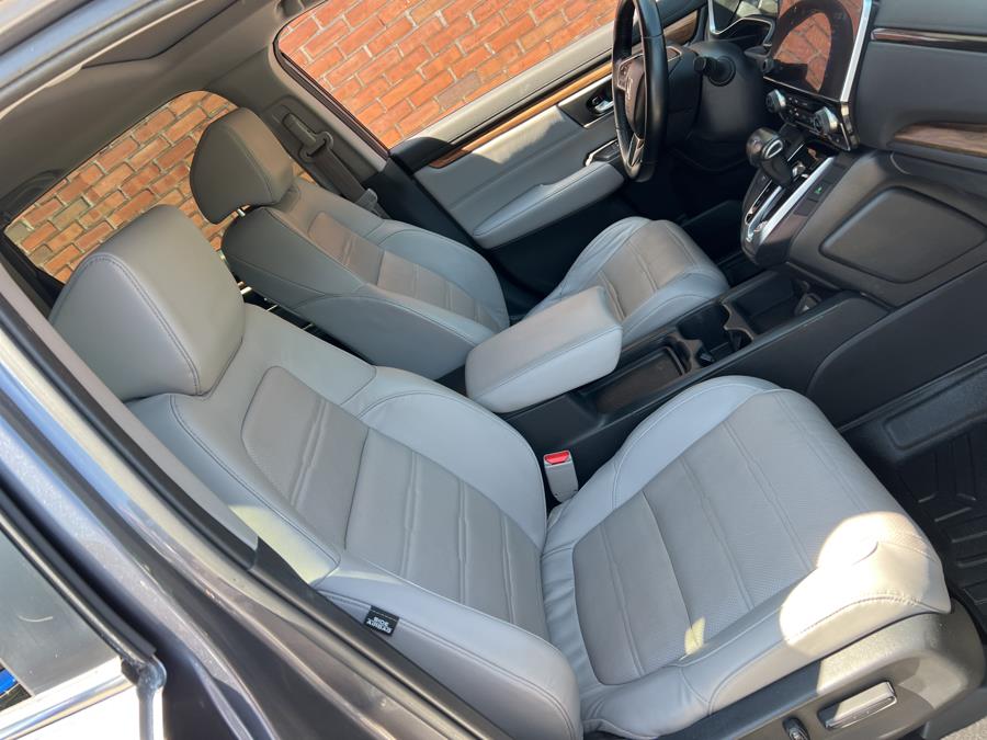 2017 Honda CR-V Touring AWD, available for sale in Waterbury, Connecticut | National Auto Brokers, Inc.. Waterbury, Connecticut 2017 Honda CR-V Touring AWD, available for sale in Waterbury, Connecticut | National Auto Brokers, Inc.. Waterbury, Connecticut