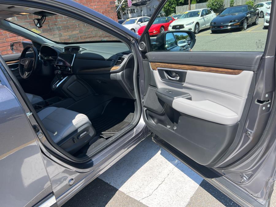 2017 Honda CR-V Touring AWD, available for sale in Waterbury, Connecticut | National Auto Brokers, Inc.. Waterbury, Connecticut 2017 Honda CR-V Touring AWD, available for sale in Waterbury, Connecticut | National Auto Brokers, Inc.. Waterbury, Connecticut