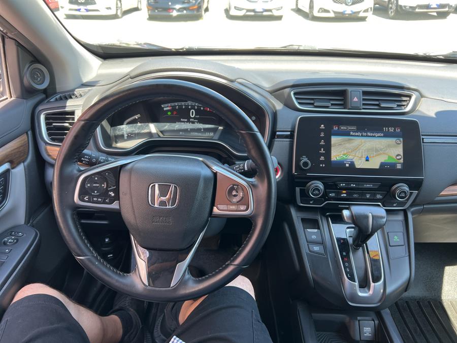 2017 Honda CR-V Touring AWD, available for sale in Waterbury, Connecticut | National Auto Brokers, Inc.. Waterbury, Connecticut 2017 Honda CR-V Touring AWD, available for sale in Waterbury, Connecticut | National Auto Brokers, Inc.. Waterbury, Connecticut