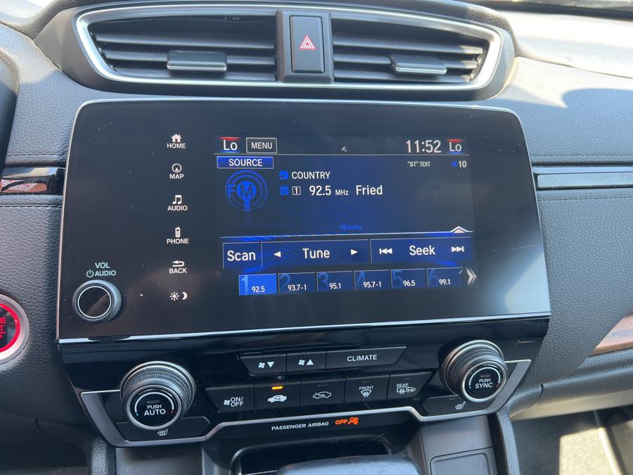 2017 Honda CR-V Touring AWD, available for sale in Waterbury, Connecticut | National Auto Brokers, Inc.. Waterbury, Connecticut 2017 Honda CR-V Touring AWD, available for sale in Waterbury, Connecticut | National Auto Brokers, Inc.. Waterbury, Connecticut