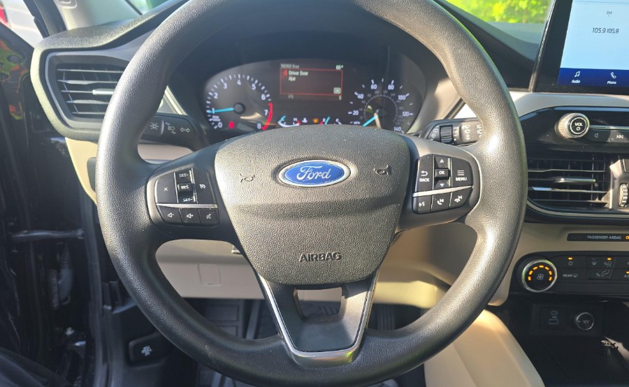 2021 Ford Escape SE FWD, available for sale in Fort Myers, Florida | Carlux Fort Myers. Fort Myers, Florida 2021 Ford Escape SE FWD, available for sale in Fort Myers, Florida | Carlux Fort Myers. Fort Myers, Florida