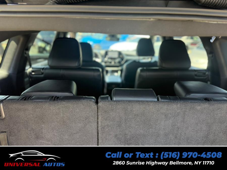2022 Toyota Highlander XSE AWD (Natl), available for sale in Bellmore, New York | Universal Autos. Bellmore, New York 2022 Toyota Highlander XSE AWD (Natl), available for sale in Bellmore, New York | Universal Autos. Bellmore, New York