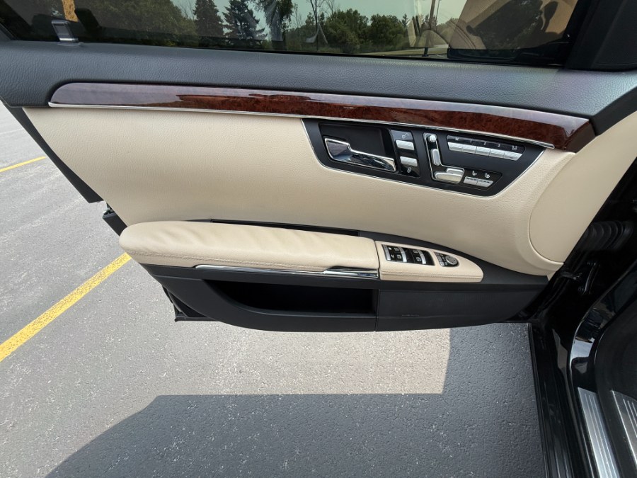 2013 Mercedes-Benz S-Class 4dr Sdn S 550 4MATIC, available for sale in Rochester, New York | 5 Star Motor Group. Rochester, New York 2013 Mercedes-Benz S-Class 4dr Sdn S 550 4MATIC, available for sale in Rochester, New York | 5 Star Motor Group. Rochester, New York