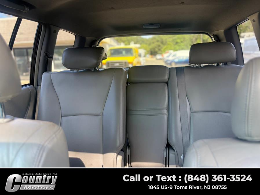 2006 Toyota Highlander 4dr V6 4WD w/3rd Row, available for sale in Toms River, New Jersey | Country Motors. Toms River, New Jersey 2006 Toyota Highlander 4dr V6 4WD w/3rd Row, available for sale in Toms River, New Jersey | Country Motors. Toms River, New Jersey