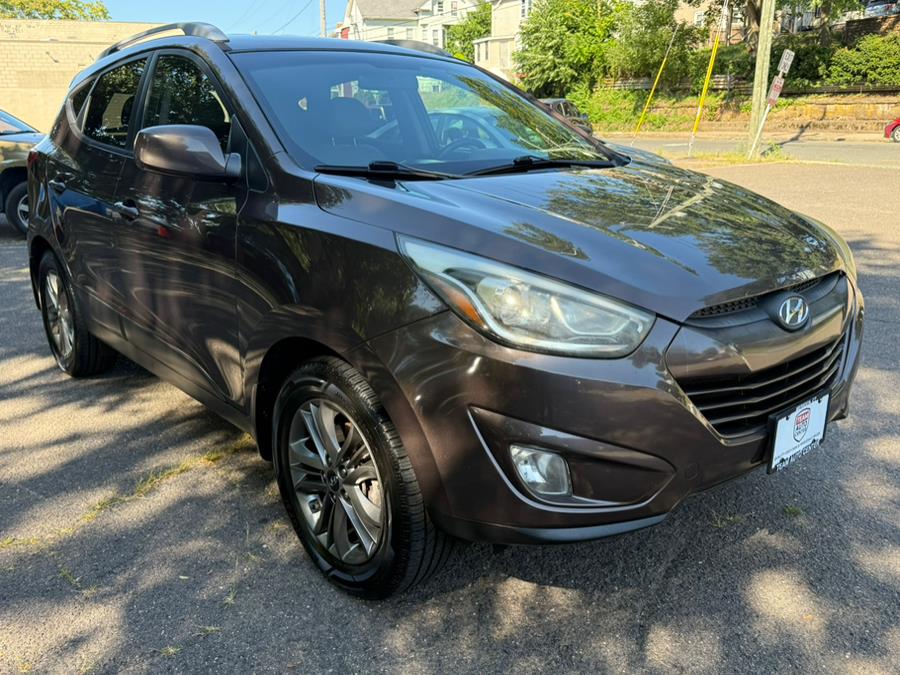2014 Hyundai Tucson AWD 4dr SE, available for sale in Meriden, Connecticut | T E A M Auto Center. Meriden, Connecticut 2014 Hyundai Tucson AWD 4dr SE, available for sale in Meriden, Connecticut | T E A M Auto Center. Meriden, Connecticut