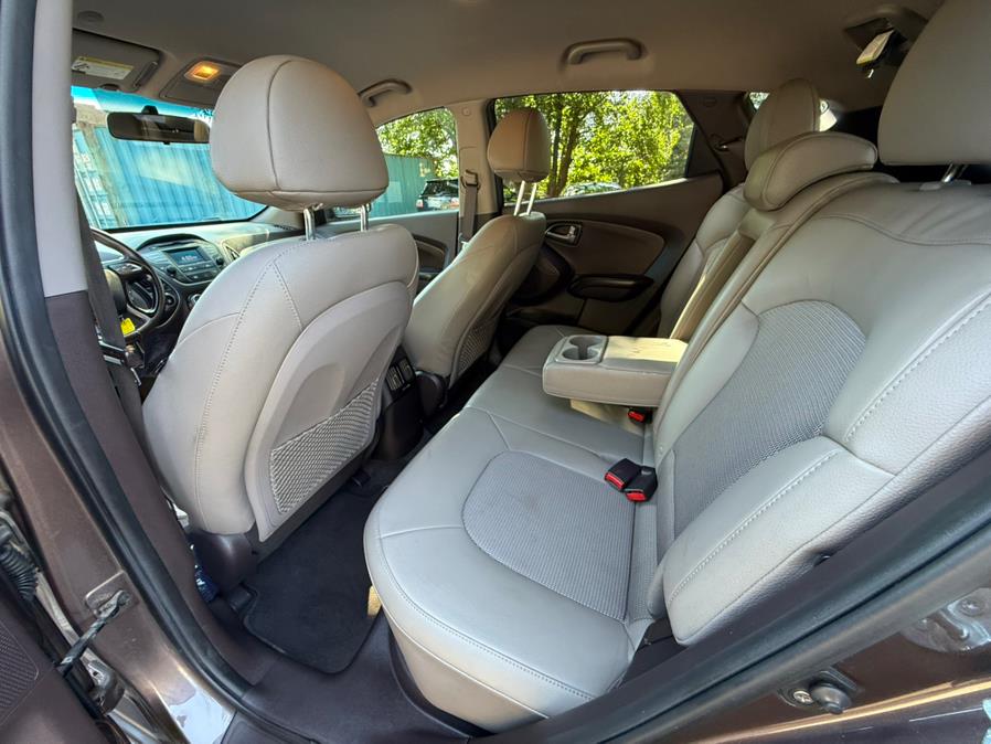 2014 Hyundai Tucson AWD 4dr SE, available for sale in Meriden, Connecticut | T E A M Auto Center. Meriden, Connecticut 2014 Hyundai Tucson AWD 4dr SE, available for sale in Meriden, Connecticut | T E A M Auto Center. Meriden, Connecticut