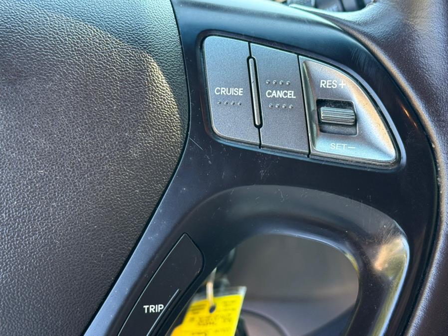 2014 Hyundai Tucson AWD 4dr SE, available for sale in Meriden, Connecticut | T E A M Auto Center. Meriden, Connecticut 2014 Hyundai Tucson AWD 4dr SE, available for sale in Meriden, Connecticut | T E A M Auto Center. Meriden, Connecticut
