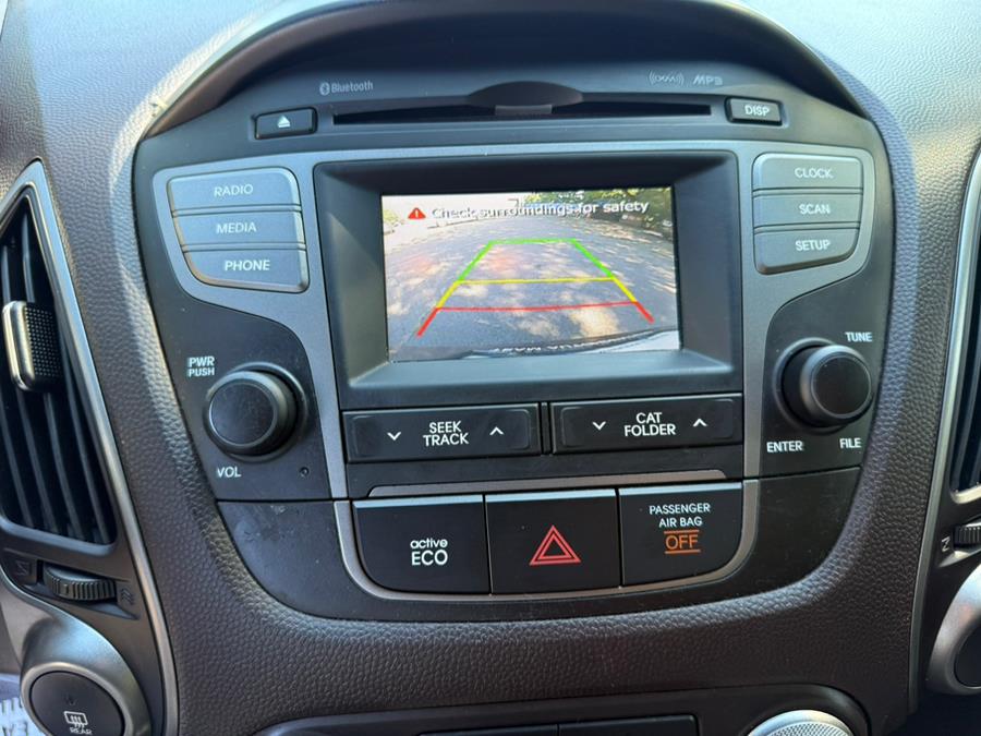 2014 Hyundai Tucson AWD 4dr SE, available for sale in Meriden, Connecticut | T E A M Auto Center. Meriden, Connecticut 2014 Hyundai Tucson AWD 4dr SE, available for sale in Meriden, Connecticut | T E A M Auto Center. Meriden, Connecticut