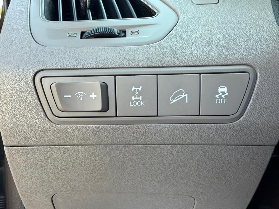 2014 Hyundai Tucson AWD 4dr SE, available for sale in Meriden, Connecticut | T E A M Auto Center. Meriden, Connecticut 2014 Hyundai Tucson AWD 4dr SE, available for sale in Meriden, Connecticut | T E A M Auto Center. Meriden, Connecticut