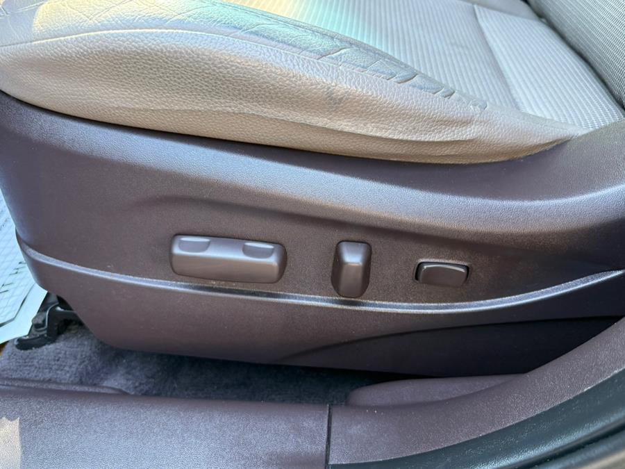 2014 Hyundai Tucson AWD 4dr SE, available for sale in Meriden, Connecticut | T E A M Auto Center. Meriden, Connecticut 2014 Hyundai Tucson AWD 4dr SE, available for sale in Meriden, Connecticut | T E A M Auto Center. Meriden, Connecticut