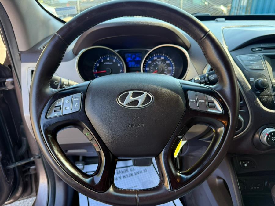 2014 Hyundai Tucson AWD 4dr SE, available for sale in Meriden, Connecticut | T E A M Auto Center. Meriden, Connecticut 2014 Hyundai Tucson AWD 4dr SE, available for sale in Meriden, Connecticut | T E A M Auto Center. Meriden, Connecticut