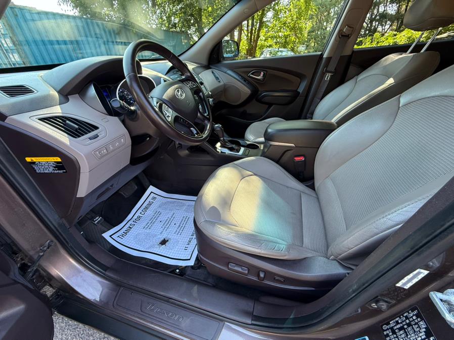 2014 Hyundai Tucson AWD 4dr SE, available for sale in Meriden, Connecticut | T E A M Auto Center. Meriden, Connecticut 2014 Hyundai Tucson AWD 4dr SE, available for sale in Meriden, Connecticut | T E A M Auto Center. Meriden, Connecticut