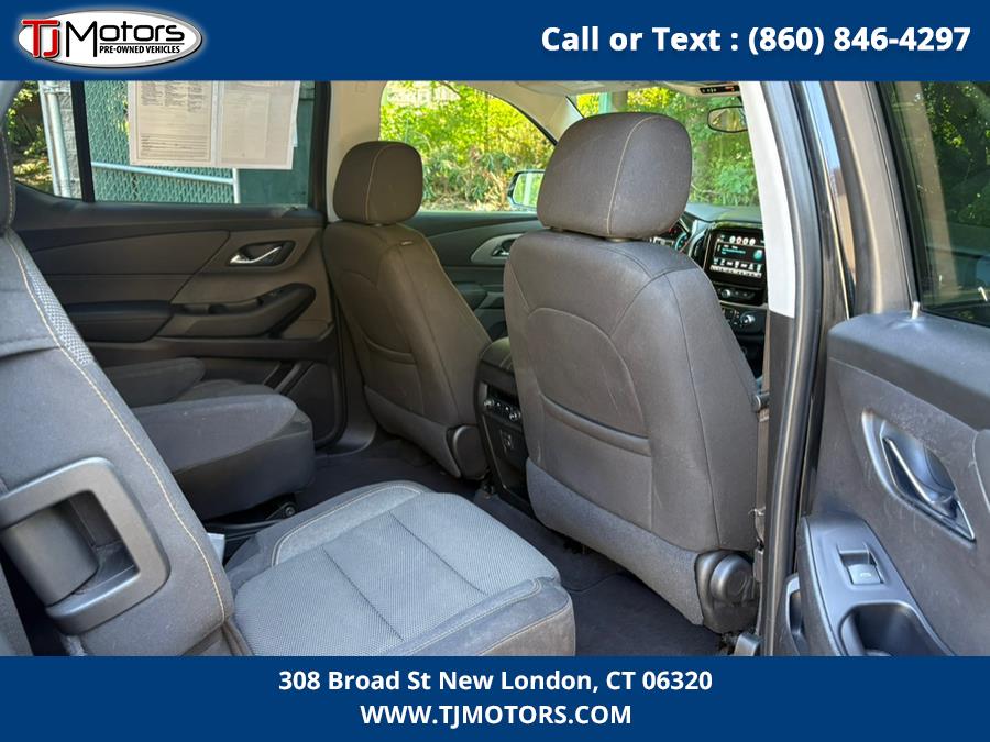 2019 Chevrolet Traverse AWD 4dr LT Cloth w/1LT, available for sale in New London, Connecticut | TJ Motors LLC. New London, Connecticut 2019 Chevrolet Traverse AWD 4dr LT Cloth w/1LT, available for sale in New London, Connecticut | TJ Motors LLC. New London, Connecticut