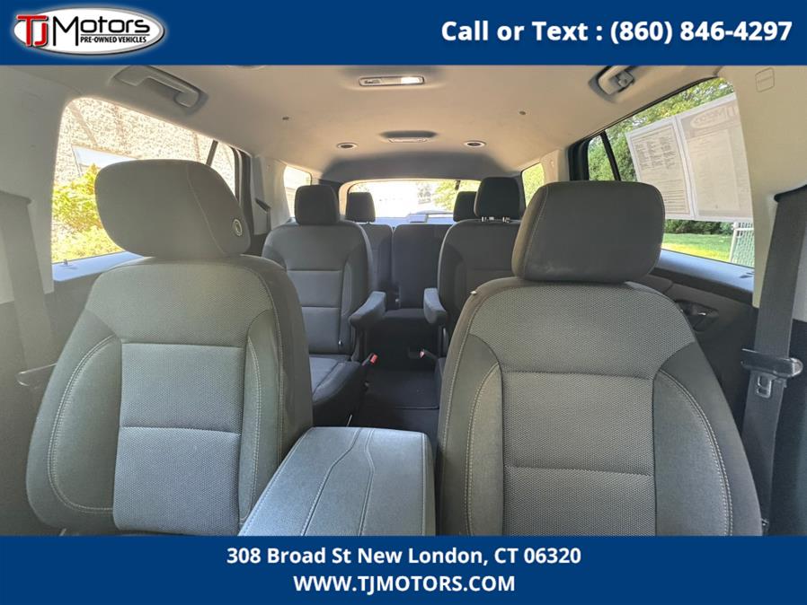 2019 Chevrolet Traverse AWD 4dr LT Cloth w/1LT, available for sale in New London, Connecticut | TJ Motors LLC. New London, Connecticut 2019 Chevrolet Traverse AWD 4dr LT Cloth w/1LT, available for sale in New London, Connecticut | TJ Motors LLC. New London, Connecticut