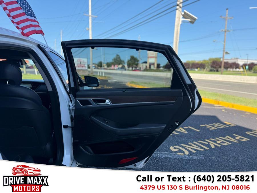 2015 Hyundai Genesis 4dr Sdn V6 3.8L AWD, available for sale in Burlington, New Jersey | Drive Maxx Motors. Burlington, New Jersey 2015 Hyundai Genesis 4dr Sdn V6 3.8L AWD, available for sale in Burlington, New Jersey | Drive Maxx Motors. Burlington, New Jersey