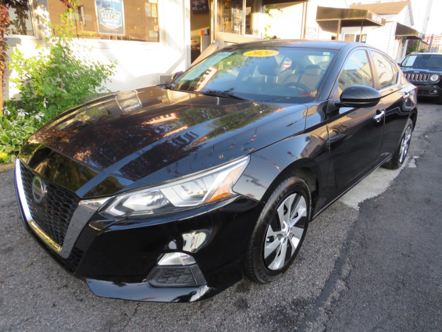 2020 Nissan Altima 2.5 S Sedan, available for sale in Middle Village, New York | Road Masters II INC. Middle Village, New York 2020 Nissan Altima 2.5 S Sedan, available for sale in Middle Village, New York | Road Masters II INC. Middle Village, New York
