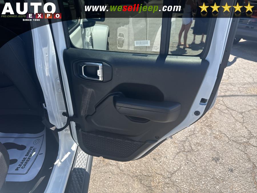 2023 Jeep Gladiator Sport S 4x4, available for sale in Huntington, New York | Auto Expo. Huntington, New York 2023 Jeep Gladiator Sport S 4x4, available for sale in Huntington, New York | Auto Expo. Huntington, New York