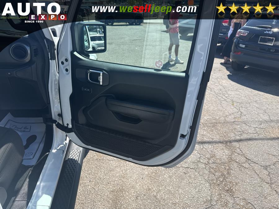 2023 Jeep Gladiator Sport S 4x4, available for sale in Huntington, New York | Auto Expo. Huntington, New York 2023 Jeep Gladiator Sport S 4x4, available for sale in Huntington, New York | Auto Expo. Huntington, New York
