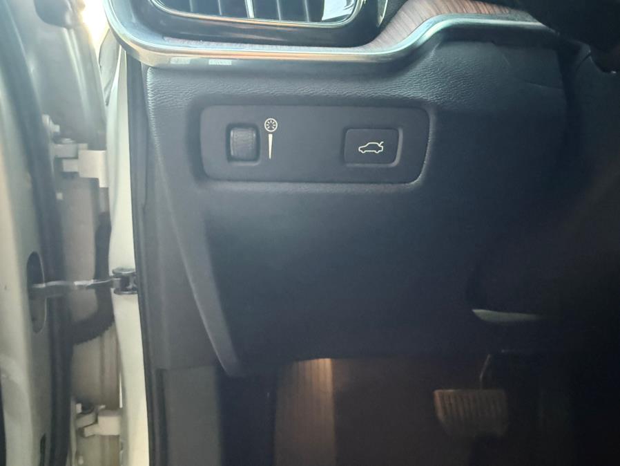 2022 Volvo S60 B5 FWD Momentum, available for sale in Philadelphia, Pennsylvania | Eugen's Auto Sales & Repairs. Philadelphia, Pennsylvania 2022 Volvo S60 B5 FWD Momentum, available for sale in Philadelphia, Pennsylvania | Eugen's Auto Sales & Repairs. Philadelphia, Pennsylvania