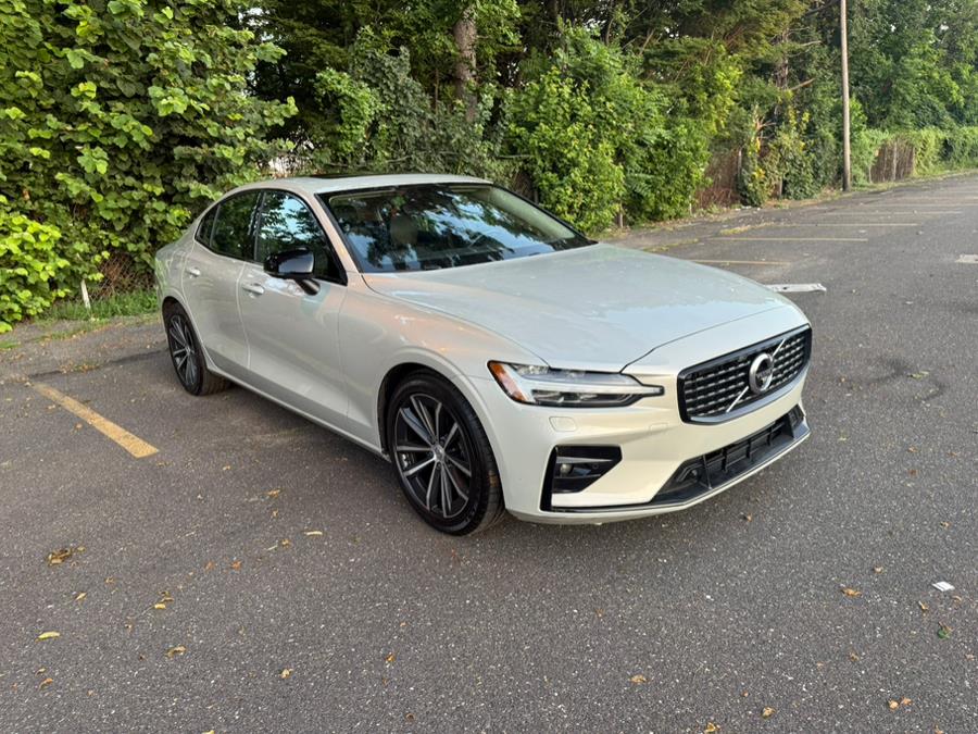 2022 Volvo S60 B5 FWD Momentum, available for sale in Philadelphia, Pennsylvania | Eugen's Auto Sales & Repairs. Philadelphia, Pennsylvania 2022 Volvo S60 B5 FWD Momentum, available for sale in Philadelphia, Pennsylvania | Eugen's Auto Sales & Repairs. Philadelphia, Pennsylvania
