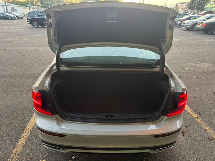 2022 Volvo S60 B5 FWD Momentum, available for sale in Philadelphia, Pennsylvania | Eugen's Auto Sales & Repairs. Philadelphia, Pennsylvania 2022 Volvo S60 B5 FWD Momentum, available for sale in Philadelphia, Pennsylvania | Eugen's Auto Sales & Repairs. Philadelphia, Pennsylvania