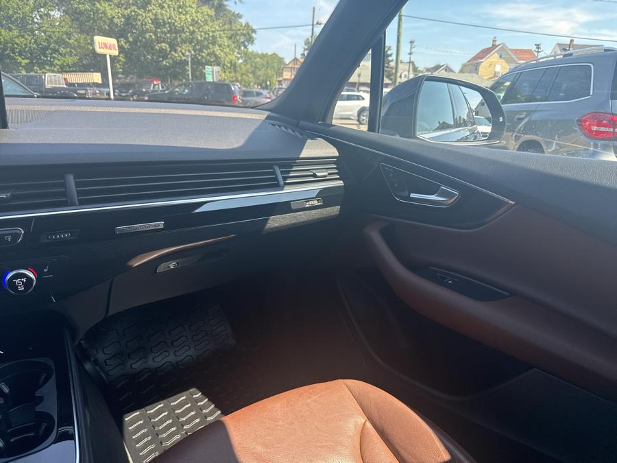 2017 Audi Q7 2.0 TFSI Premium, available for sale in Little Ferry, New Jersey | Victoria Preowned Autos Inc. Little Ferry, New Jersey 2017 Audi Q7 2.0 TFSI Premium, available for sale in Little Ferry, New Jersey | Victoria Preowned Autos Inc. Little Ferry, New Jersey