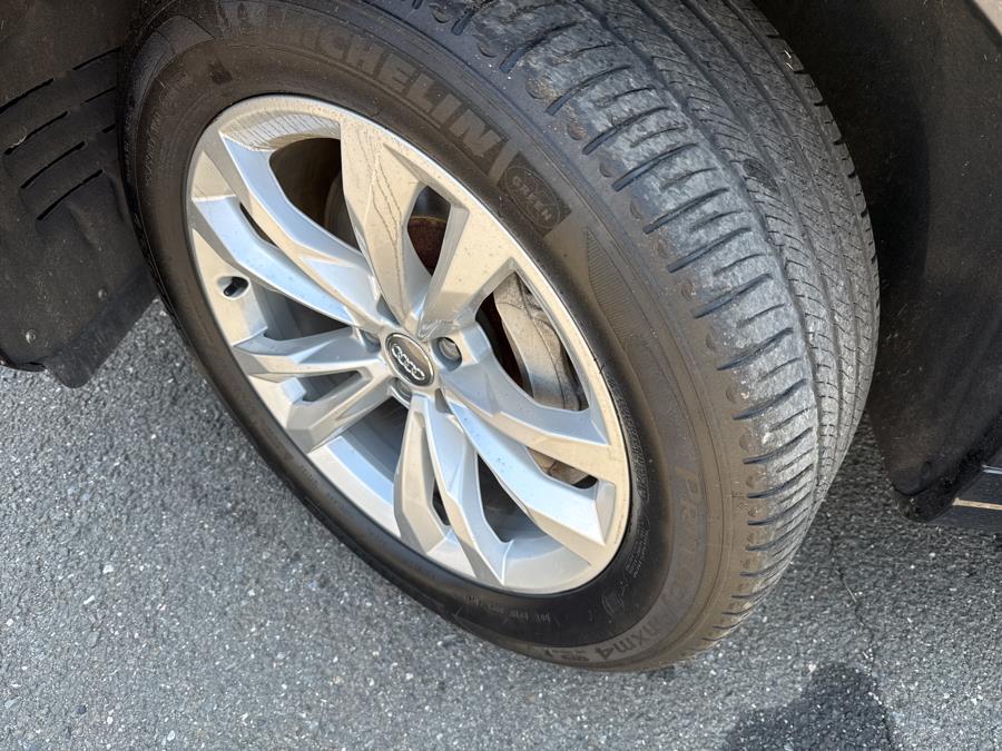 2017 Audi Q7 2.0 TFSI Premium, available for sale in Little Ferry, New Jersey | Victoria Preowned Autos Inc. Little Ferry, New Jersey 2017 Audi Q7 2.0 TFSI Premium, available for sale in Little Ferry, New Jersey | Victoria Preowned Autos Inc. Little Ferry, New Jersey