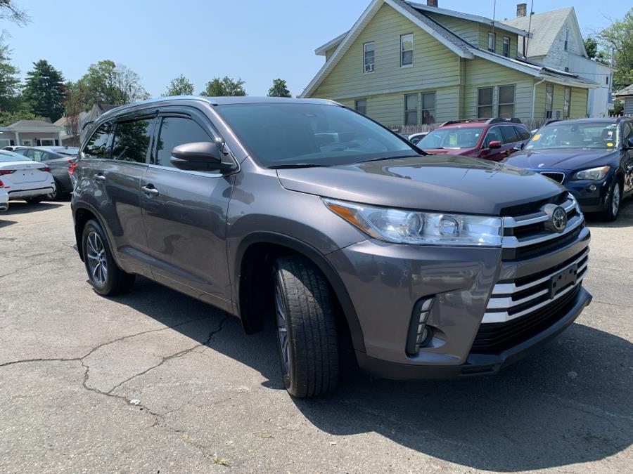 2018 Toyota Highlander XLE V6 AWD (Natl), available for sale in Springfield, Massachusetts | Absolute Motors Inc. Springfield, Massachusetts 2018 Toyota Highlander XLE V6 AWD (Natl), available for sale in Springfield, Massachusetts | Absolute Motors Inc. Springfield, Massachusetts