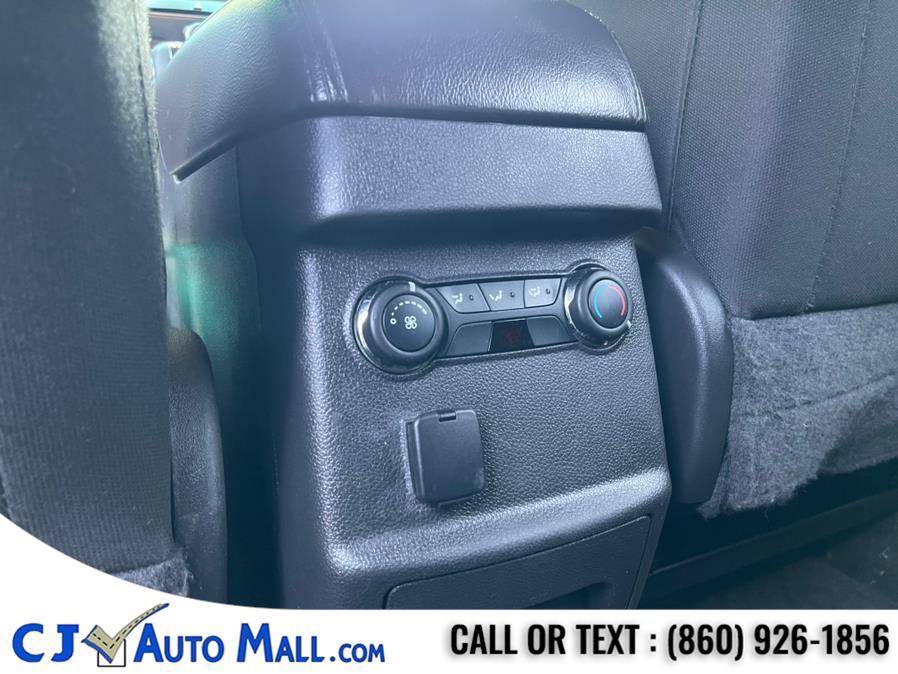 2015 Ford Explorer 4WD 4dr XLT, available for sale in Bristol, Connecticut | CJ Auto Mall. Bristol, Connecticut 2015 Ford Explorer 4WD 4dr XLT, available for sale in Bristol, Connecticut | CJ Auto Mall. Bristol, Connecticut