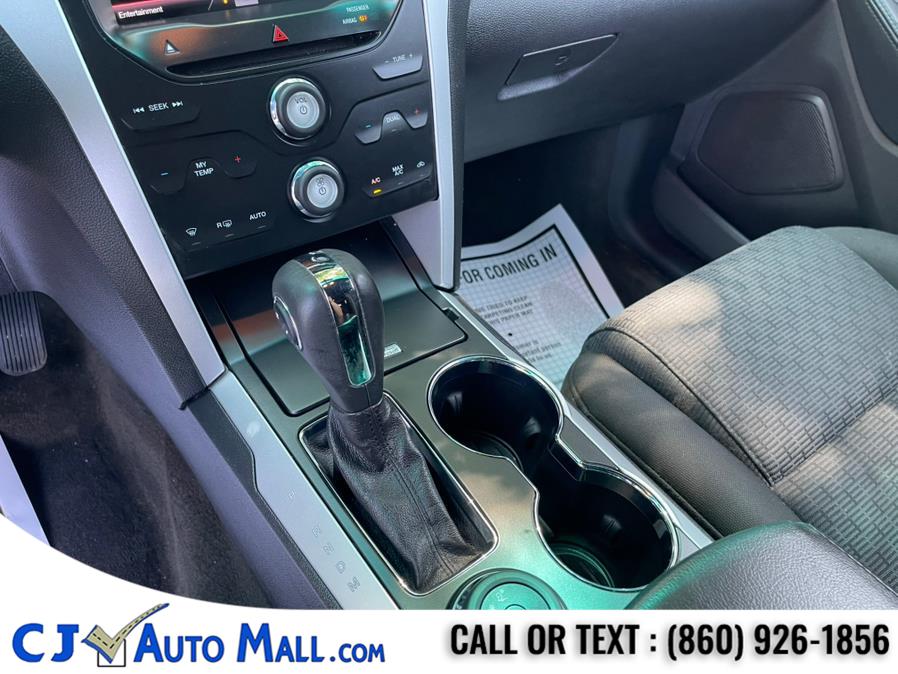 2015 Ford Explorer 4WD 4dr XLT, available for sale in Bristol, Connecticut | CJ Auto Mall. Bristol, Connecticut 2015 Ford Explorer 4WD 4dr XLT, available for sale in Bristol, Connecticut | CJ Auto Mall. Bristol, Connecticut