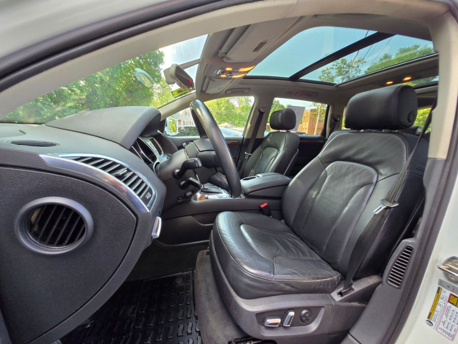 2015 Audi Q7 quattro 4dr 3.0L TDI Premium Plus, available for sale in Bristol, Connecticut | Dealmax Motors LLC. Bristol, Connecticut 2015 Audi Q7 quattro 4dr 3.0L TDI Premium Plus, available for sale in Bristol, Connecticut | Dealmax Motors LLC. Bristol, Connecticut