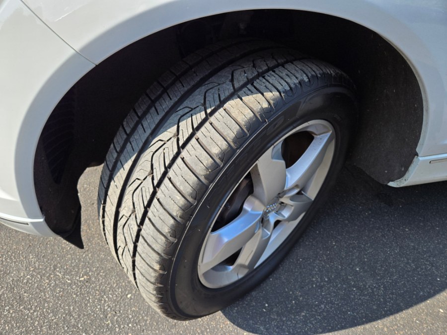 2015 Audi Q7 quattro 4dr 3.0L TDI Premium Plus, available for sale in Bristol, Connecticut | Dealmax Motors LLC. Bristol, Connecticut 2015 Audi Q7 quattro 4dr 3.0L TDI Premium Plus, available for sale in Bristol, Connecticut | Dealmax Motors LLC. Bristol, Connecticut