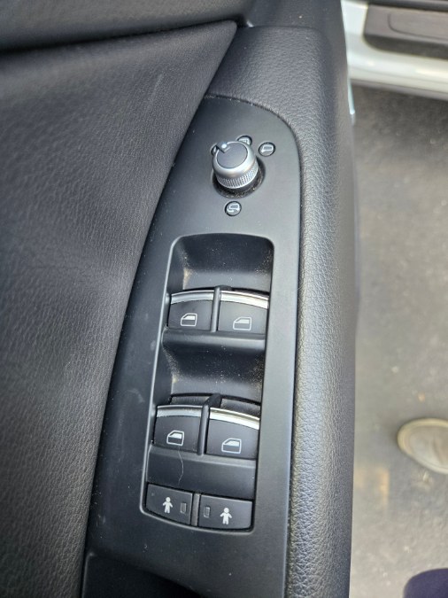 2015 Audi Q7 quattro 4dr 3.0L TDI Premium Plus, available for sale in Bristol, Connecticut | Dealmax Motors LLC. Bristol, Connecticut 2015 Audi Q7 quattro 4dr 3.0L TDI Premium Plus, available for sale in Bristol, Connecticut | Dealmax Motors LLC. Bristol, Connecticut