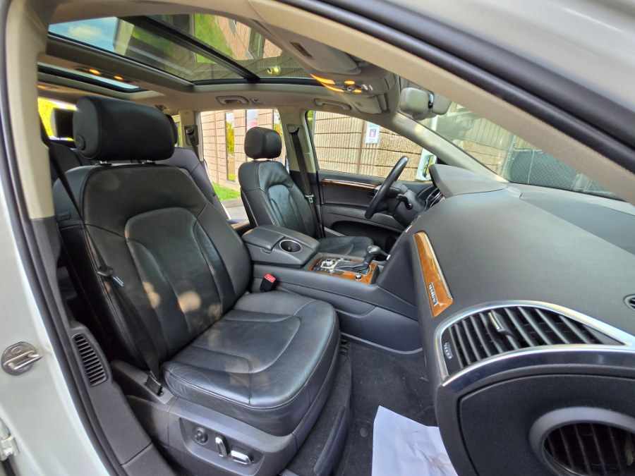 2015 Audi Q7 quattro 4dr 3.0L TDI Premium Plus, available for sale in Bristol, Connecticut | Dealmax Motors LLC. Bristol, Connecticut 2015 Audi Q7 quattro 4dr 3.0L TDI Premium Plus, available for sale in Bristol, Connecticut | Dealmax Motors LLC. Bristol, Connecticut